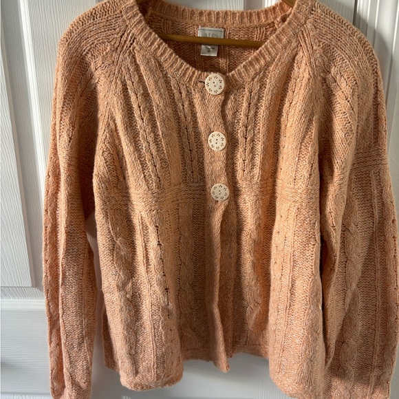 Alps 3 button sweater, in peach - Picture 4 of 4